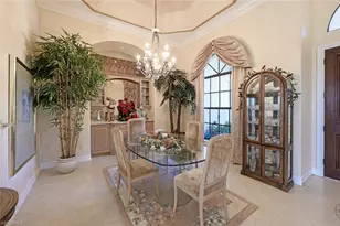 3022 Gainesborough Ct, Naples, FL 34105 - Photo 9