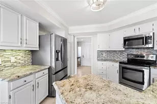 4551 Gulf Shore Blvd N, Naples, FL 34103 - Photo 11