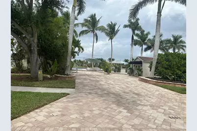 4489 Southern Breeze Dr, Naples, FL 34114 - Photo 1