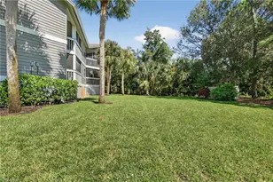 636 Wiggins Bay Dr, Naples, FL 34110 - Photo 31