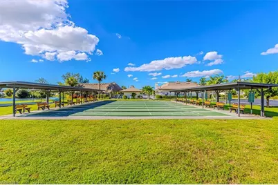 124 Versailles Cir, Naples, FL 34112 - Photo 23