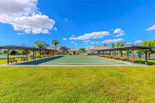 124 Versailles Cir, Naples, FL 34112 - Photo 23