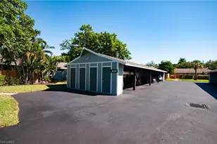 4261 Island Cir, Fort Myers, FL 33919 - Photo 3