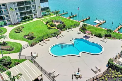 3200 Gulf Shore Blvd N #401, Naples, FL 34103 - Photo 19