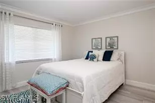 180 Cypress Way E, Naples, FL 34110 - Photo 13