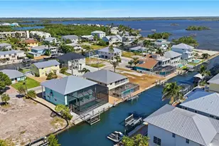 222 Flamingo St, Fort Myers Beach, FL 33931 - Photo 39