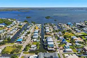 222 Flamingo St, Fort Myers Beach, FL 33931 - Photo 45