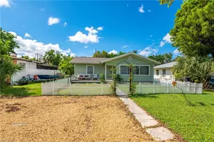 2432 Washington Ave, Naples, FL 34112 - Photo 1