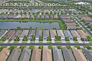 28485 Capraia Dr, Bonita Springs, FL 34135 - Photo 29