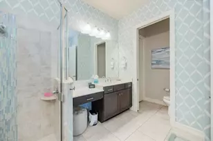 8160 Venetian Pointe Dr, Fort Myers, FL 33908 - Photo 23