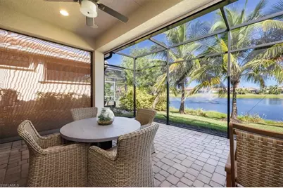 8160 Venetian Pointe Dr, Fort Myers, FL 33908 - Photo 33