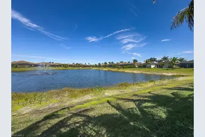 8160 Venetian Pointe Dr, Fort Myers, FL 33908 - Photo 37