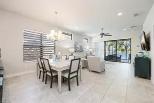 8160 Venetian Pointe Dr, Fort Myers, FL 33908 - Photo 11