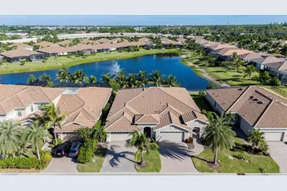 8160 Venetian Pointe Dr, Fort Myers, FL 33908 - Photo 39