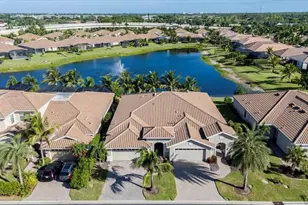 8160 Venetian Pointe Dr, Fort Myers, FL 33908 - Photo 39