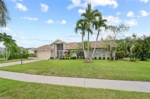 1203 Foxfire Ln, Naples, FL 34104 - Photo 7