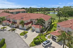 975 Eastham Way, Naples, FL 34104 - Photo 3