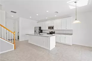 2133 Fairmont Ln, Naples, FL 34120 - Photo 5