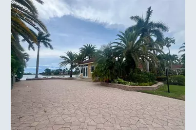 4931 Coach Ln, Naples, FL 34114 - Photo 3