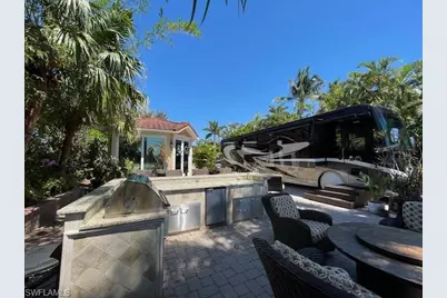 4873 Southern Breeze Dr, Naples, FL 34114 - Photo 7