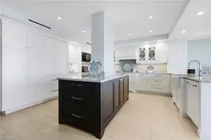 1285 Gulf Shore Blvd N, Naples, FL 34102 - Photo 11