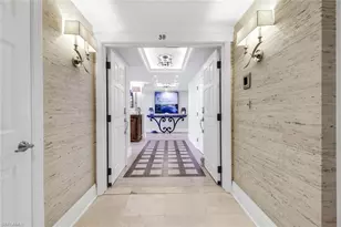 1285 Gulf Shore Blvd N, Naples, FL 34102 - Photo 5