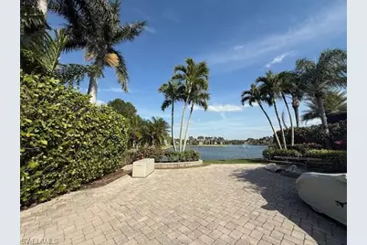 4792 Corian Ct, Naples, FL 34114 - Photo 7