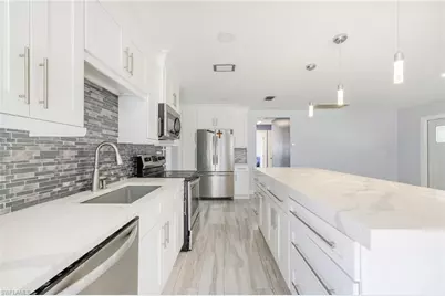 339 Beachwood Ave W, Lehigh Acres, FL 33936 - Photo 5