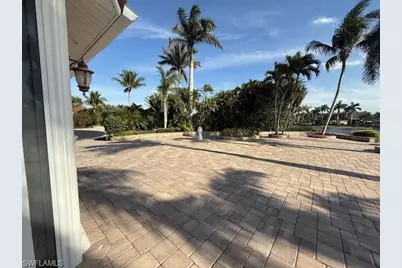 4801 Corian Ct, Naples, FL 34114 - Photo 29