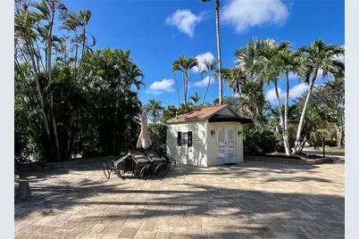 4669 Southern Breeze Dr, Naples, FL 34114 - Photo 3