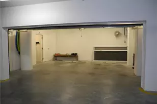 445 Cove Tower Dr, Naples, FL 34110 - Photo 9