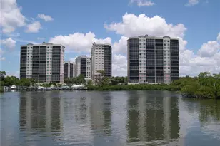 445 Cove Tower Dr, Naples, FL 34110 - Photo 3