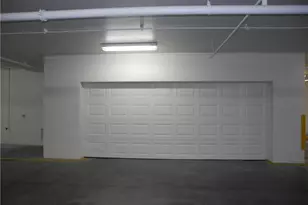 445 Cove Tower Dr, Naples, FL 34110 - Photo 7