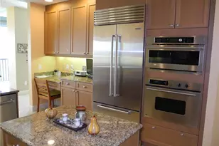 445 Cove Tower Dr, Naples, FL 34110 - Photo 13