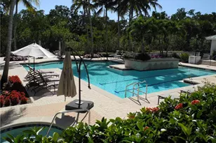 445 Cove Tower Dr, Naples, FL 34110 - Photo 25