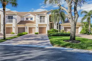 2375 Mont Claire Dr, Naples, FL 34109 - Photo 3