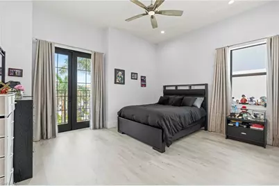 388 Pine Ave, Naples, FL 34108 - Photo 29