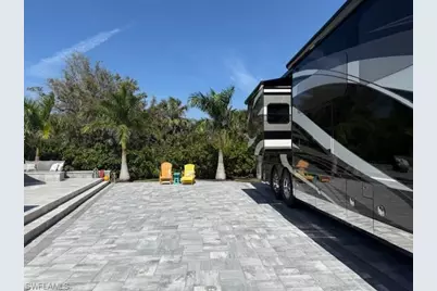 4670 Southern Breeze Dr, Naples, FL 34114 - Photo 7