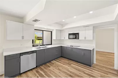 3714 Liberty Sq, Fort Myers, FL 33908 - Photo 9