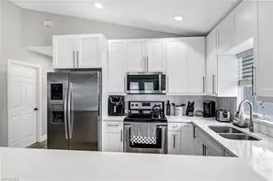 851 102nd Ave N, Naples, FL 34108 - Photo 3