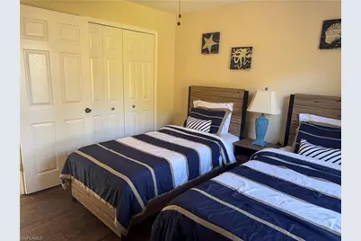 911 SE 21st Ln, Cape Coral, FL 33990 - Photo 17