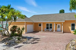 421 Connecticut St, Fort Myers Beach, FL 33931 - Photo 1