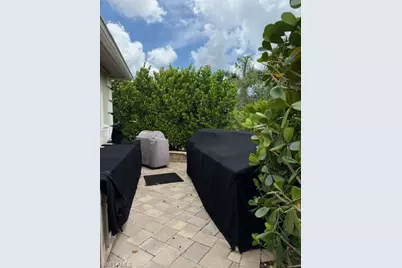 4826 Southern Breeze Dr, Naples, FL 34114 - Photo 3