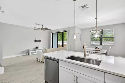 7570 Rockefeller Dr, Naples, FL 34119 - Photo 9