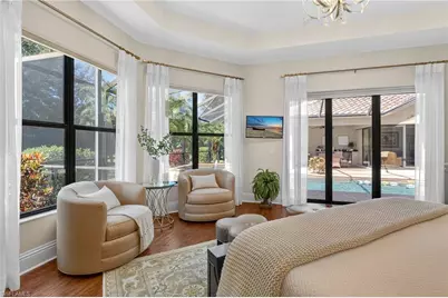 990 Tivoli Ct, Naples, FL 34104 - Photo 11