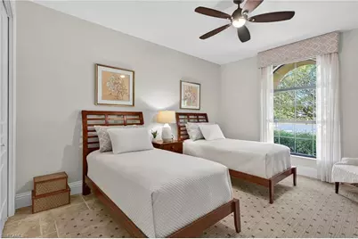 990 Tivoli Ct, Naples, FL 34104 - Photo 21