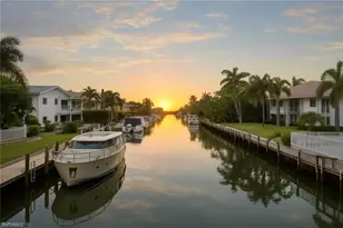 1686 Blue Point Ave, Naples, FL 34102 - Photo 3