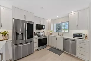 1686 Blue Point Ave, Naples, FL 34102 - Photo 11