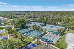 3984 Bishopwood Ct E, Naples, FL 34114 - Photo 29