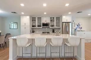 1100 3rd St S, Naples, FL 34102 - Photo 5